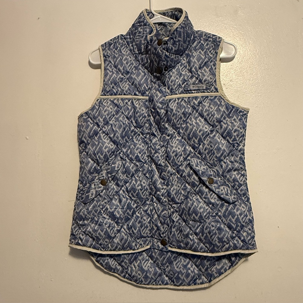 Columbia Blue and White Patterned Vest Women’s Size Small PFG Outerwear Fishing